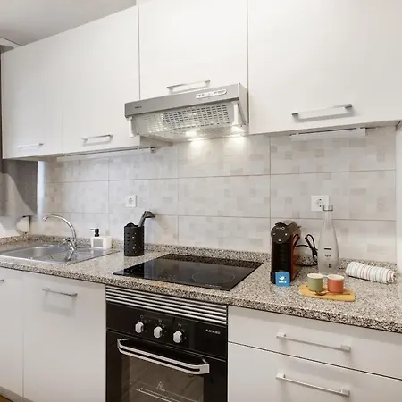 Apartamento Smart In Gaia, Cozy & Work-ready *