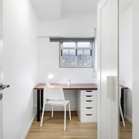 Apartment Smart In Gaia, Cozy & Work-ready *