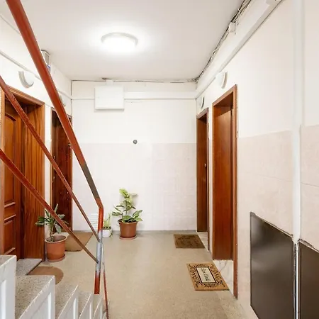 Apartamento Smart In Gaia, Cozy & Work-ready *