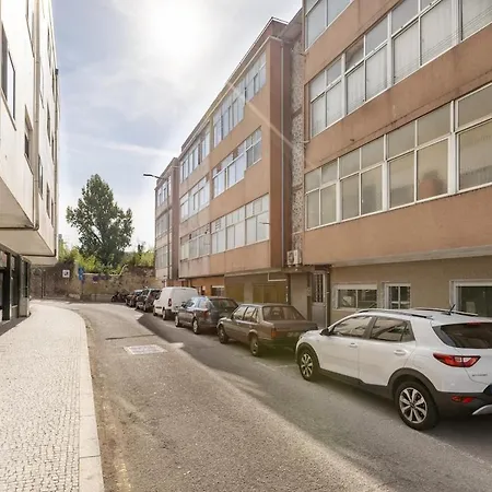 Apartment Smart In Gaia, Cozy & Work-ready *