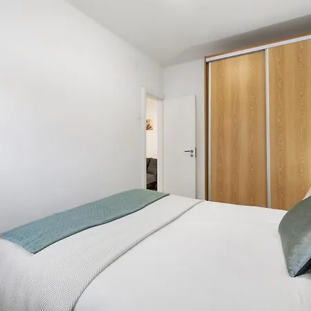 Smart In Gaia | Cozy & Work-ready Apartmán *