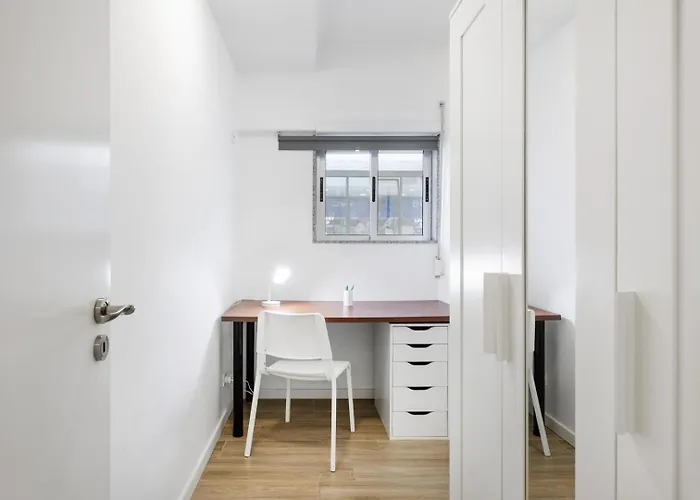 Smart In Gaia | Cozy & Work-ready